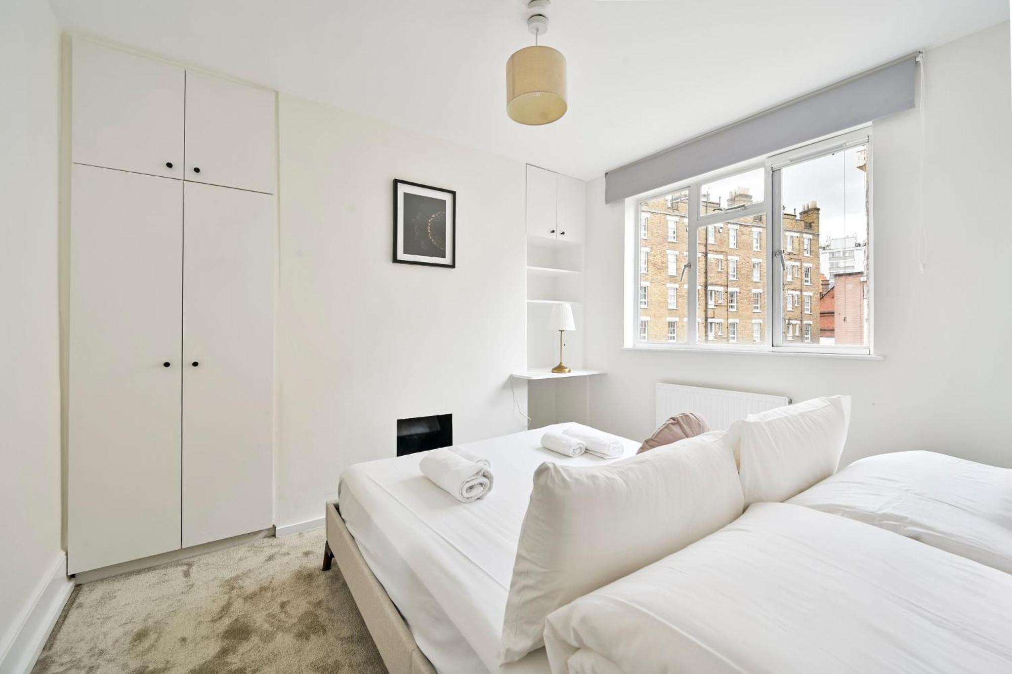 Comfortable Near Sloane Square Apartment *